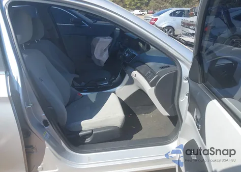 2013 Honda Accord Lx z USA, uszkodzony, nr VIN 1HGCR2F33DA039103